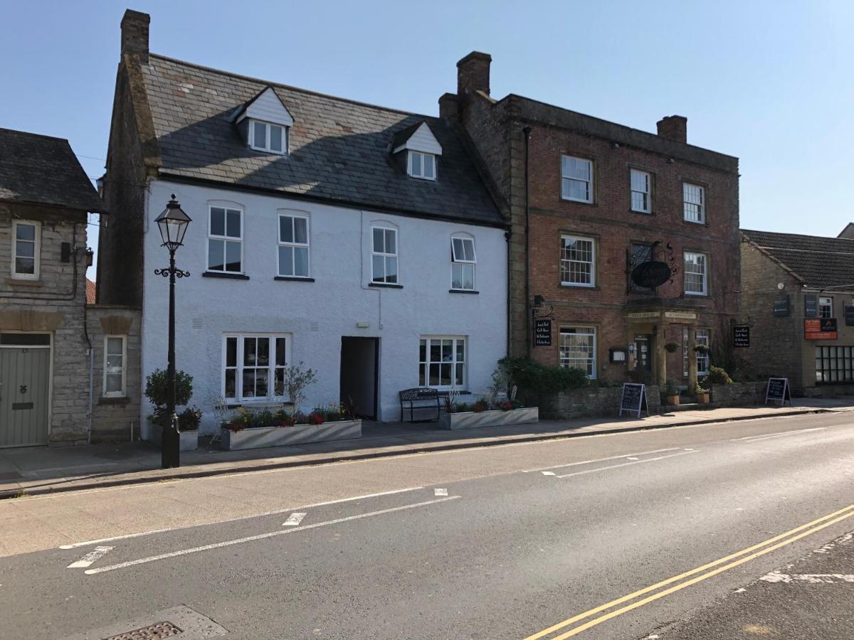The Ilchester Arms Hotel, Ilchester Somerset Bagian luar foto