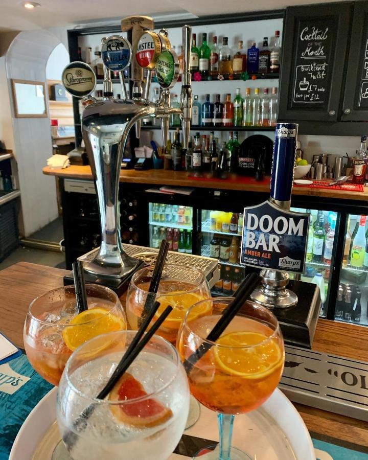 The Ilchester Arms Hotel, Ilchester Somerset Bagian luar foto
