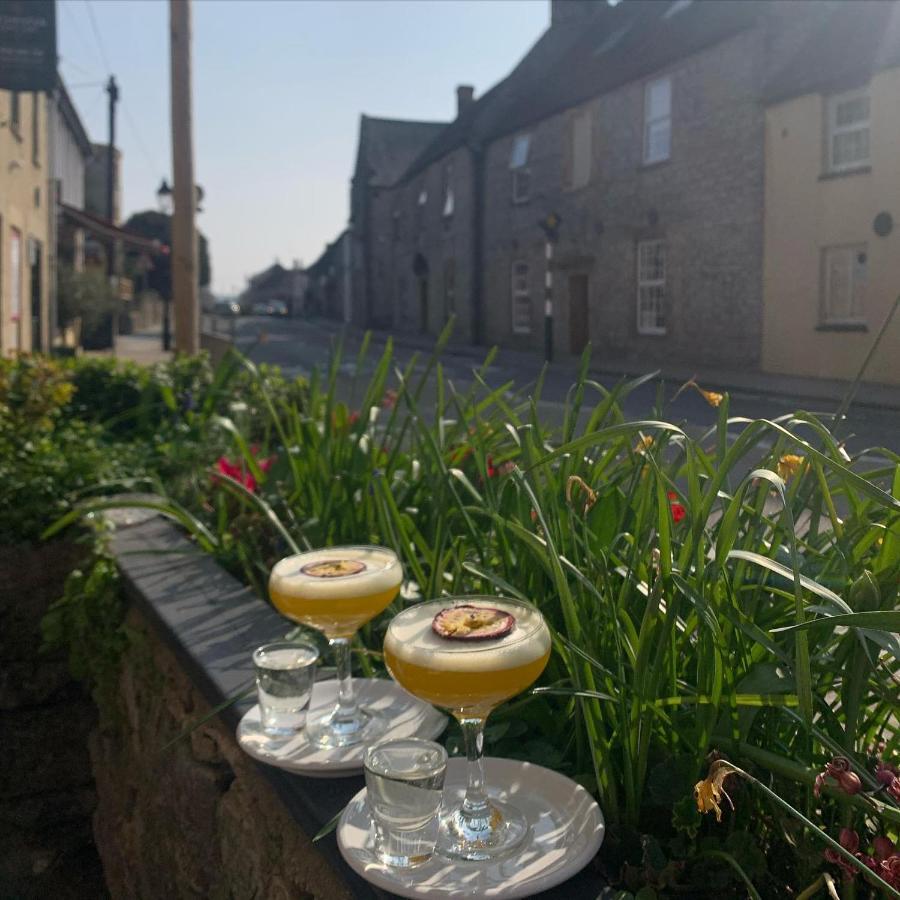 The Ilchester Arms Hotel, Ilchester Somerset Bagian luar foto