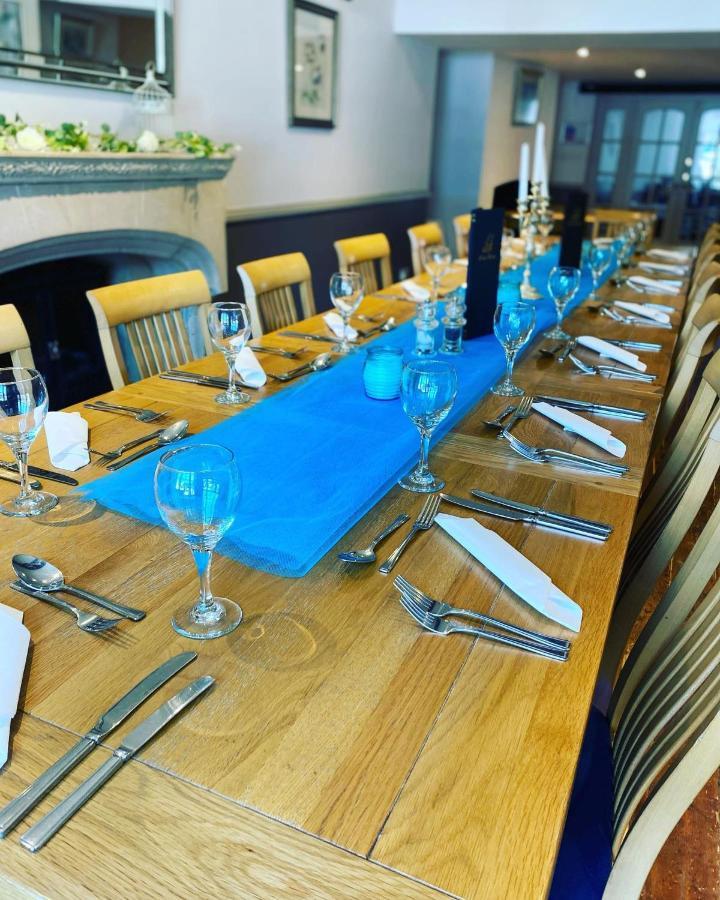 The Ilchester Arms Hotel, Ilchester Somerset Bagian luar foto