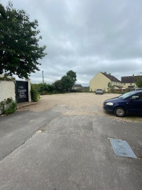 The Ilchester Arms Hotel, Ilchester Somerset Bagian luar foto